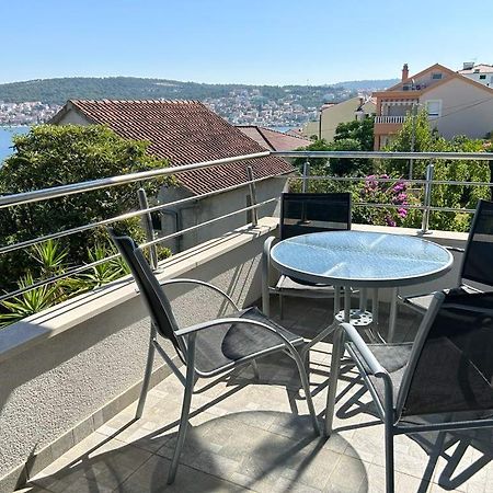 Apartments Oklopcic Трогір Екстер'єр фото