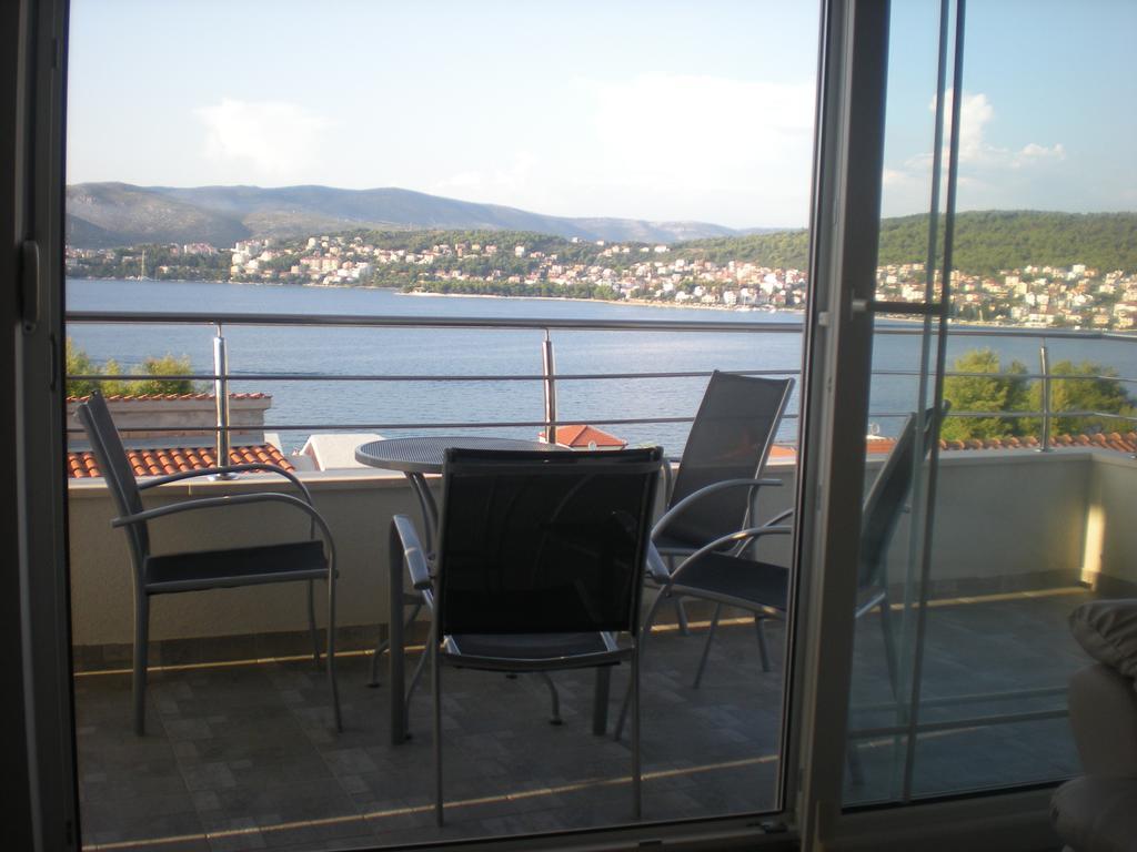 Apartments Oklopcic Трогір Екстер'єр фото